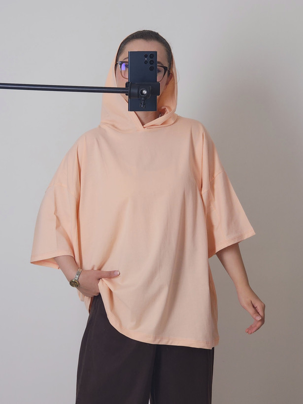 تیشرت کلاهدار